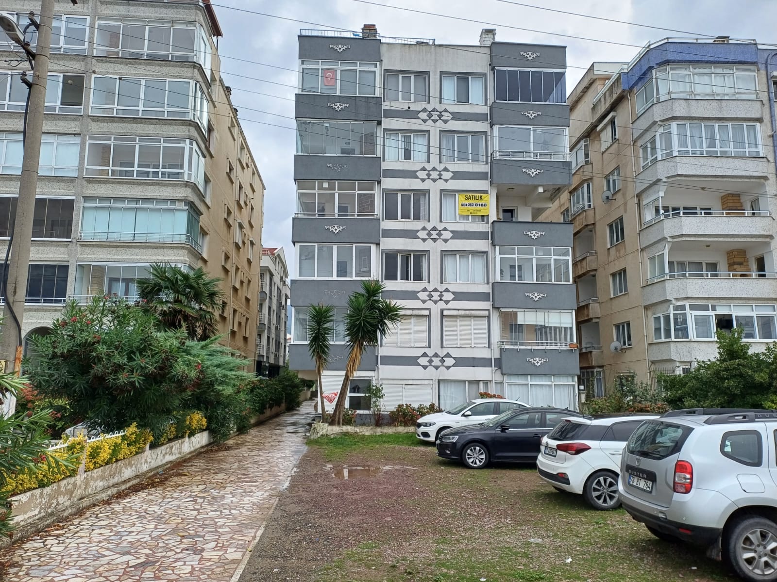 TEŞVİKİYE’DE DENİZE SIFIR, KAPANMAZ DENİZ MANZARALI EŞYALI 2+1 DAİRE